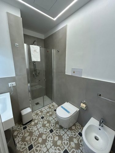 camera doppia - pulizia bagno al top